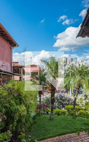 Casa à venda com 232m², 3 quartos e 5 vagas Casa à venda com 232m², 3 quartos e 5 vagasSala 2