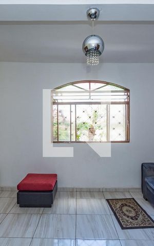 Casa à venda com 232m², 3 quartos e 5 vagas Casa à venda com 232m², 3 quartos e 5 vagasSala 2