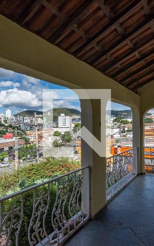 Casa à venda com 232m², 3 quartos e 5 vagas Casa à venda com 232m², 3 quartos e 5 vagasVaranda da Sala