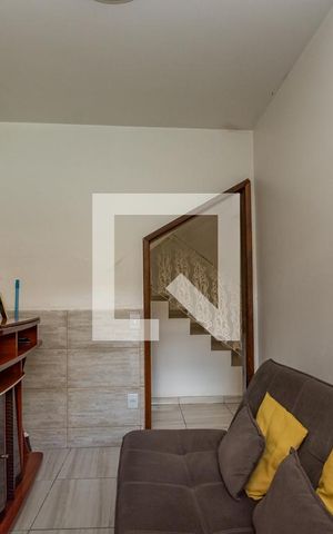 Casa à venda com 232m², 3 quartos e 5 vagas Casa à venda com 232m², 3 quartos e 5 vagasEscritório