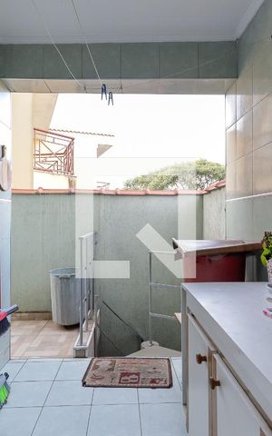Casa à venda com 210m², 3 quartos e 5 vagas Casa à venda com 210m², 3 quartos e 5 vagasÁrea de Serviço