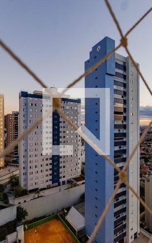 Apartamento à venda com 235m², 3 quartos e 3 vagas Apartamento à venda com 235m², 3 quartos e 3 vagasVista