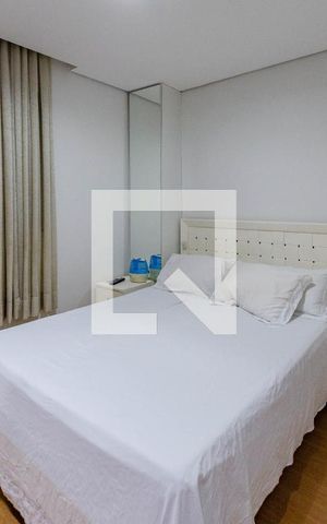 Apartamento à venda com 235m², 3 quartos e 3 vagas Apartamento à venda com 235m², 3 quartos e 3 vagasSuíte