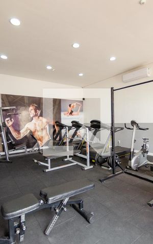 Apartamento à venda com 235m², 3 quartos e 3 vagas Apartamento à venda com 235m², 3 quartos e 3 vagasÁrea comum
