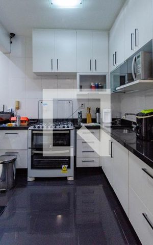 Apartamento à venda com 235m², 3 quartos e 3 vagas Apartamento à venda com 235m², 3 quartos e 3 vagasCozinha