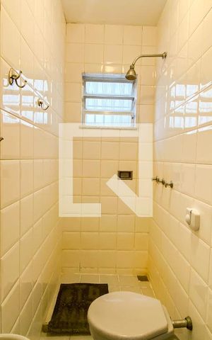 Apartamento para alugar com 136m², 3 quartos e 1 vaga Apartamento para alugar com 136m², 3 quartos e 1 vagaBanheiro de serviço
