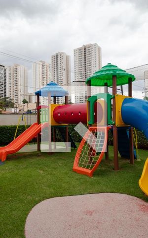Apartamento à venda com 108m², 3 quartos e 2 vagas Apartamento à venda com 108m², 3 quartos e 2 vagasÁrea comum - Playground