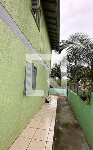 Casa à venda com 240m², 2 quartos e 2 vagasÁrea externa