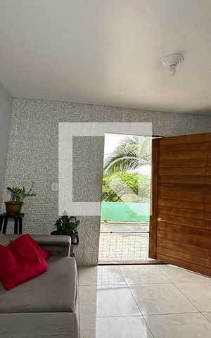 Casa à venda com 240m², 2 quartos e 2 vagasSala