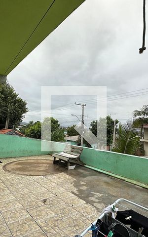 Casa à venda com 240m², 2 quartos e 2 vagasÁrea externa