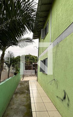 Casa à venda com 240m², 2 quartos e 2 vagasFachada
