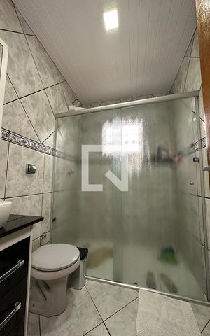 Casa à venda com 240m², 2 quartos e 2 vagasBanheiro 1