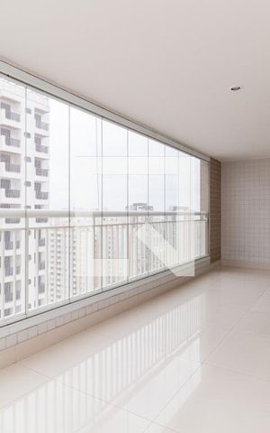 Apartamento para alugar com 116m², 3 quartos e 2 vagas Apartamento para alugar com 116m², 3 quartos e 2 vagasVaranda