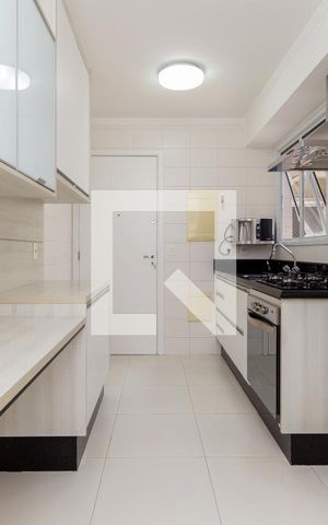 Apartamento para alugar com 116m², 3 quartos e 2 vagas Apartamento para alugar com 116m², 3 quartos e 2 vagasCozinha