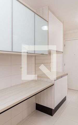 Apartamento para alugar com 116m², 3 quartos e 2 vagas Apartamento para alugar com 116m², 3 quartos e 2 vagasCozinha