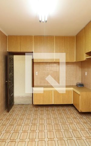 Casa para alugar com 134m², 4 quartos e 2 vagasCozinha