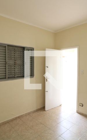 Casa para alugar com 134m², 4 quartos e 2 vagasQuarto de Serviço