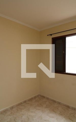 Casa para alugar com 134m², 4 quartos e 2 vagasQuarto