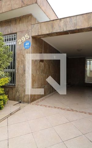 Casa para alugar com 134m², 4 quartos e 2 vagasGaragem