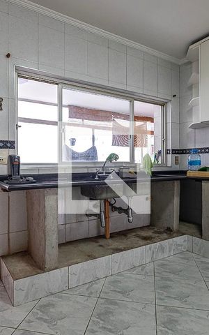 Apartamento à venda com 200m², 3 quartos e 2 vagasCozinha