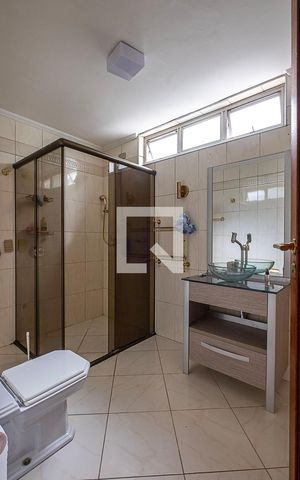 Apartamento à venda com 200m², 3 quartos e 2 vagasBanheiro