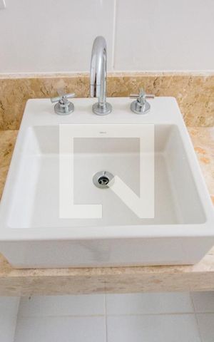 Apartamento à venda com 120m², 3 quartos e 3 vagas Apartamento à venda com 120m², 3 quartos e 3 vagasBanheiro do quarto 2