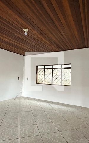 Casa à venda com 192m², 4 quartos e 4 vagasSala
