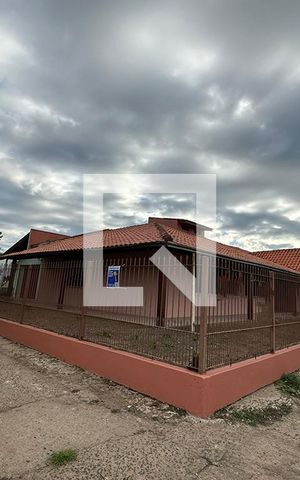 Casa à venda com 192m², 4 quartos e 4 vagasFachada