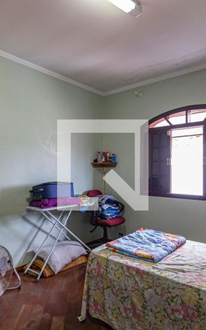 Casa à venda com 172m², 3 quartos e 2 vagas Casa à venda com 172m², 3 quartos e 2 vagasQuarto 2