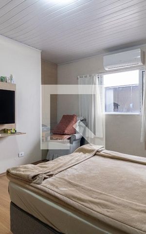 Casa à venda com 350m², 5 quartos e 6 vagas Casa à venda com 350m², 5 quartos e 6 vagasSuíte da Edícula
