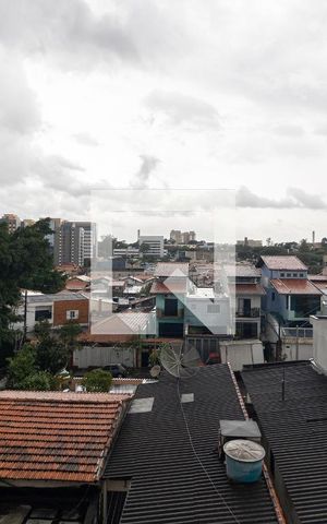 Casa à venda com 350m², 5 quartos e 6 vagas Casa à venda com 350m², 5 quartos e 6 vagasVista da Varanda da Suíte da Edícula