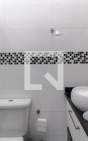 Casa à venda com 350m², 5 quartos e 6 vagas Casa à venda com 350m², 5 quartos e 6 vagasBanheiro da Suíte 2