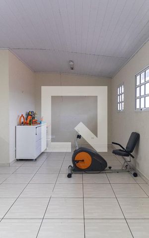 Casa à venda com 350m², 5 quartos e 6 vagas Casa à venda com 350m², 5 quartos e 6 vagasCobertura