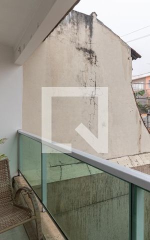 Casa à venda com 350m², 5 quartos e 6 vagas Casa à venda com 350m², 5 quartos e 6 vagasVaranda da Suíte 1