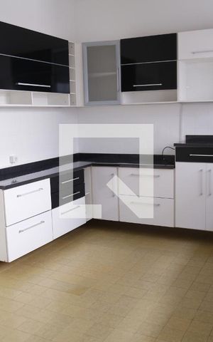 Casa à venda com 178m², 3 quartos e 2 vagasCozinha