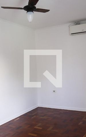 Casa à venda com 178m², 3 quartos e 2 vagasQuarto 3