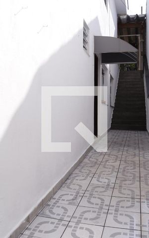 Casa à venda com 178m², 3 quartos e 2 vagasCorredor Externo