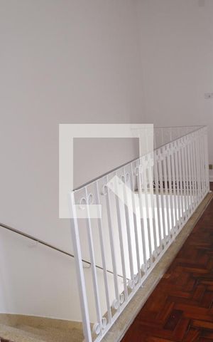 Casa à venda com 178m², 3 quartos e 2 vagasCorredor