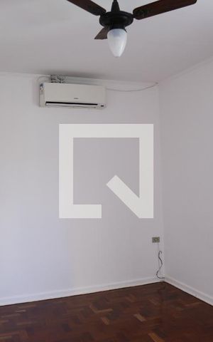 Casa à venda com 178m², 3 quartos e 2 vagasQuarto 3