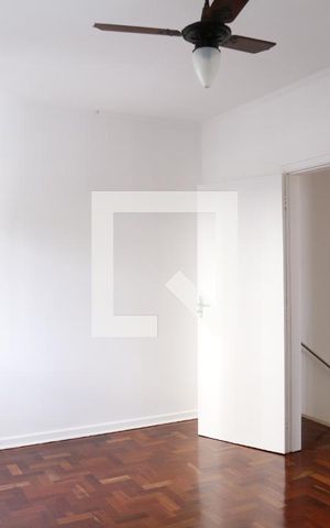 Casa à venda com 178m², 3 quartos e 2 vagasQuarto 3