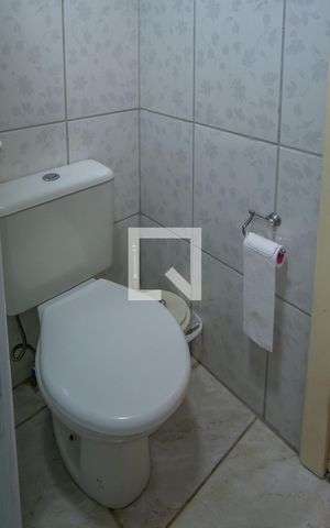 Apartamento à venda com 75m², 2 quartos e 1 vaga Apartamento à venda com 75m², 2 quartos e 1 vagaBanheiro