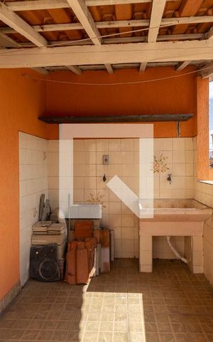 Casa à venda com 200m², 3 quartos e 2 vagas Casa à venda com 200m², 3 quartos e 2 vagasLavanderia 2