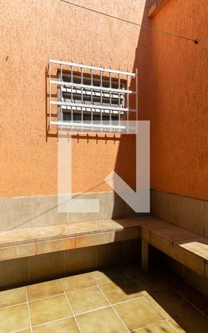 Casa à venda com 200m², 3 quartos e 2 vagas Casa à venda com 200m², 3 quartos e 2 vagasQuintal