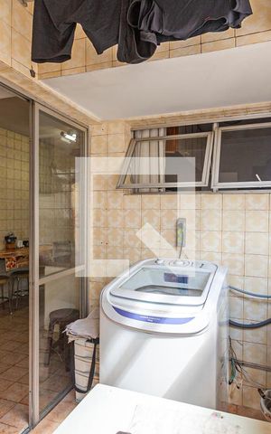Apartamento à venda com 88m², 3 quartos e 1 vaga Apartamento à venda com 88m², 3 quartos e 1 vagaÁrea de Serviço