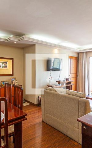 Apartamento à venda com 88m², 3 quartos e 1 vaga Apartamento à venda com 88m², 3 quartos e 1 vagaSala