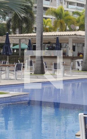 Apartamento para alugar com 84m², 3 quartos e 1 vagaÁrea comum - Piscina