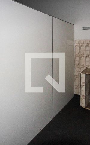 Casa à venda com 360m², 3 quartos e 5 vagas Casa à venda com 360m², 3 quartos e 5 vagasCozinha da Edícula