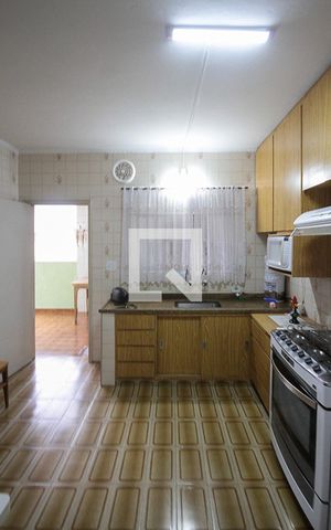Casa à venda com 360m², 3 quartos e 5 vagas Casa à venda com 360m², 3 quartos e 5 vagasCozinha