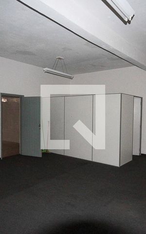 Casa à venda com 360m², 3 quartos e 5 vagas Casa à venda com 360m², 3 quartos e 5 vagasEdícula