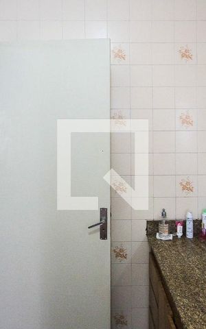 Casa à venda com 360m², 3 quartos e 5 vagas Casa à venda com 360m², 3 quartos e 5 vagasBanheiro da Suíte